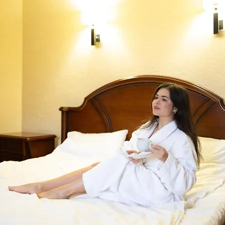 Ruta Hotel *